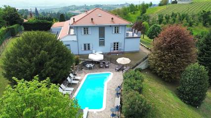 Cottage pour 14 personnes, avec jardin à Govone