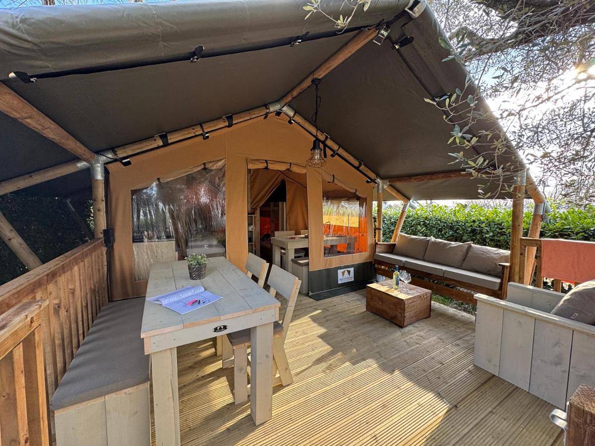 Estivotravel on Camping Cisano San Vito in Cisano, Bardolino