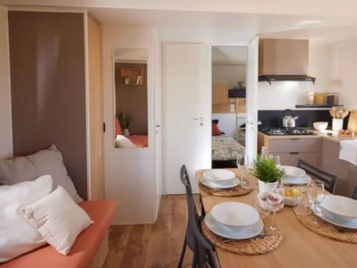Mobil home pour 6 personnes, avec terrasse à Estaing - 2