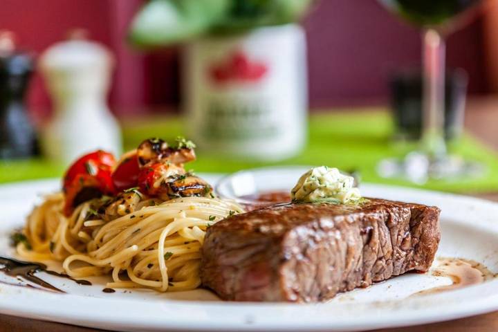 Ferienhaus für 8 Personen, mit Terrasse und Garten in Stadtkyll - 2