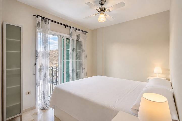 Entire apartment, Guestready - Puerto Rico Bungalow with Pool in Puerto Rico (Gran Canaria), Mogán