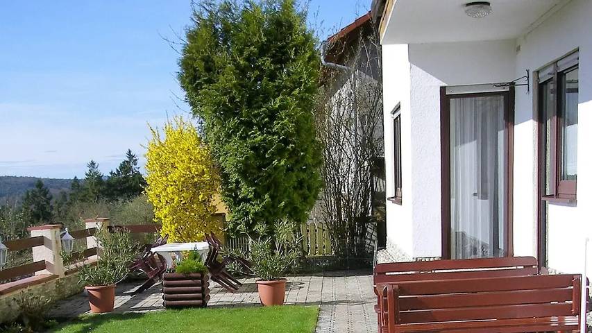 Ferienwohnung für 3 Personen, mit Garten