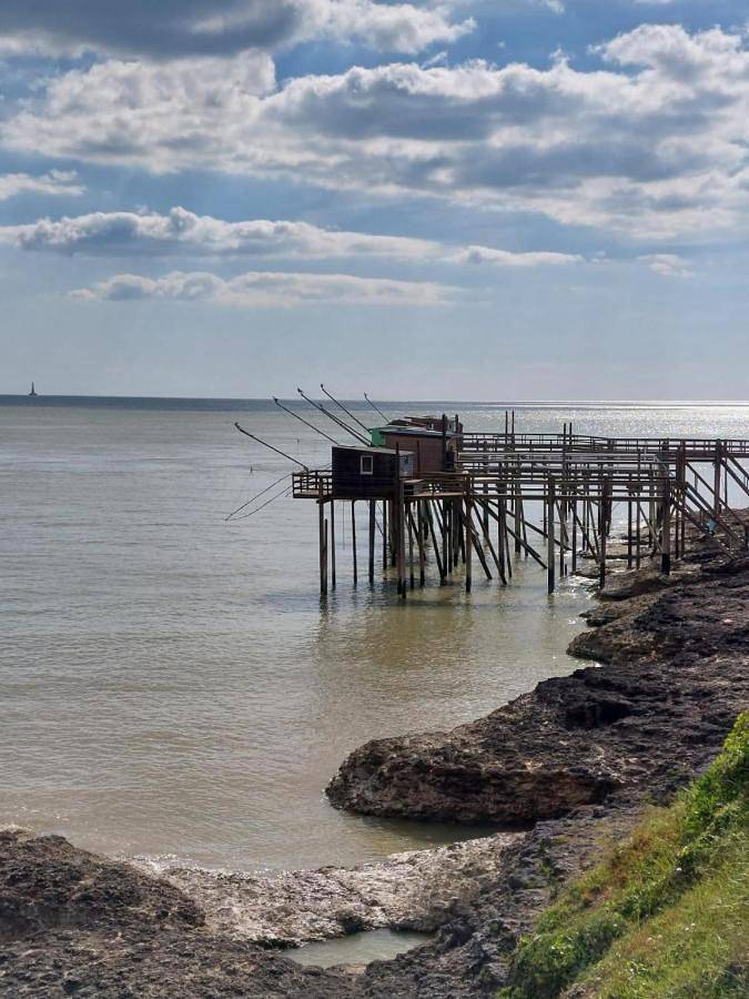 Location de vacances pour 8 personnes, avec vue ainsi que terrasse et piscine à Saint-Augustin - 2