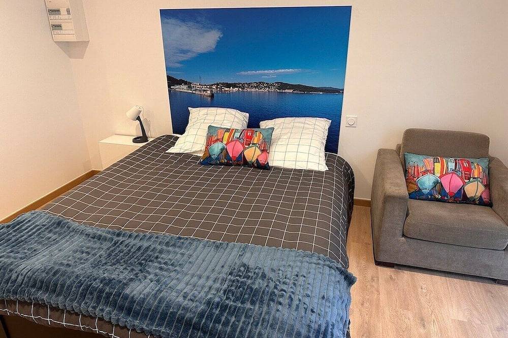 Entire apartment, New independant Studio Horizon Garden Floor in Plouédern, Brest region