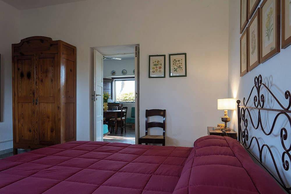 Villino Cucinone, with access to the beach in Capo Vaticano in Faro Capo Vaticano, Vibo Valentia Provinz
