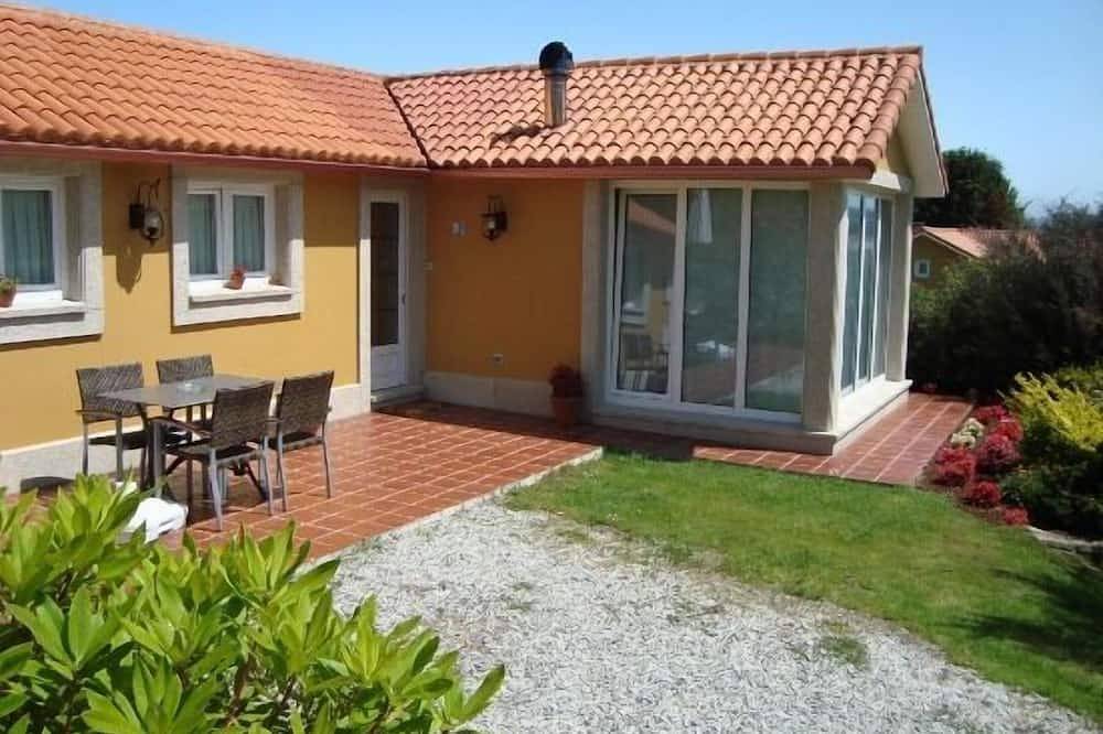 Detached house of 2 - 4 people. (Cuncheiro Houses) in Cabana de Bergantiños, Costa da Morte