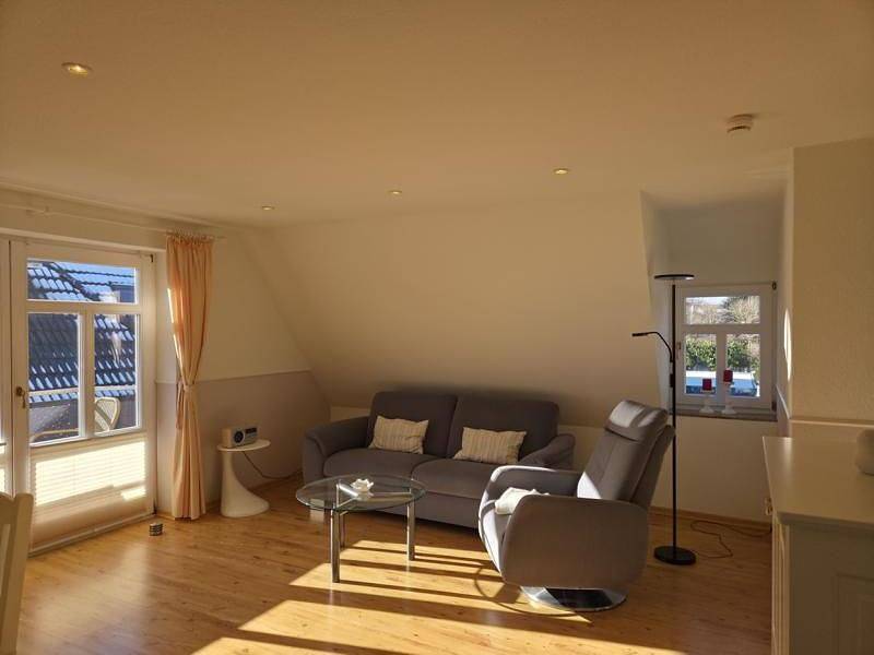 Ganze Wohnung, Haus Küstenwind – Urlaub zu zweit im Obergeschoss und 2 Balkonen in Wyk auf Föhr (Stadt), Wyk auf Föhr