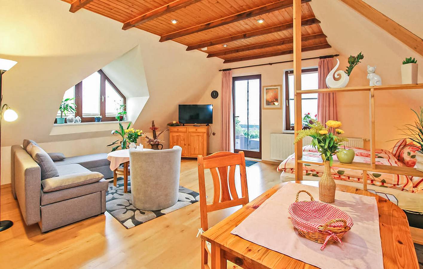 Ganze Ferienwohnung, Gemütliche Wohnung nahe Röbel/Müritz-Zentrum in Röbel, Müritz