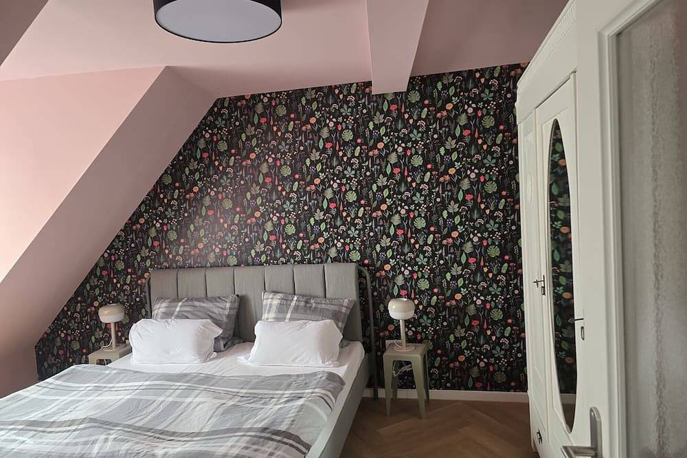 Ganze Wohnung, Beautiful 2-room apartment in the heart of Taucha in Taucha, Sächsisches Burgen- und Heideland