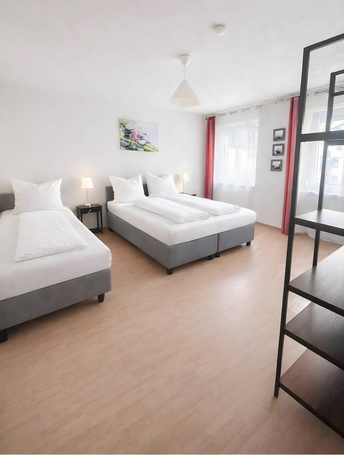 Ganze Wohnung, Ferienwohnung 'Sweet Home' mit Balkon und Wlan in Friedrichshafen, Region Bodensee-Oberschwaben