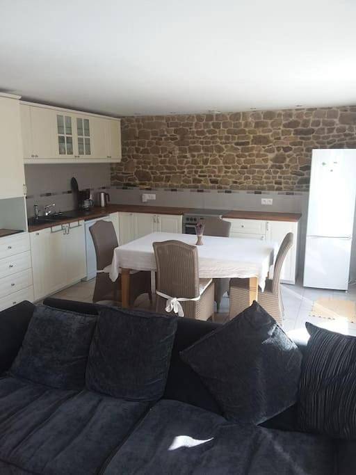 Location de vacances pour 4 personnes, avec terrasse et jardin à Romagny