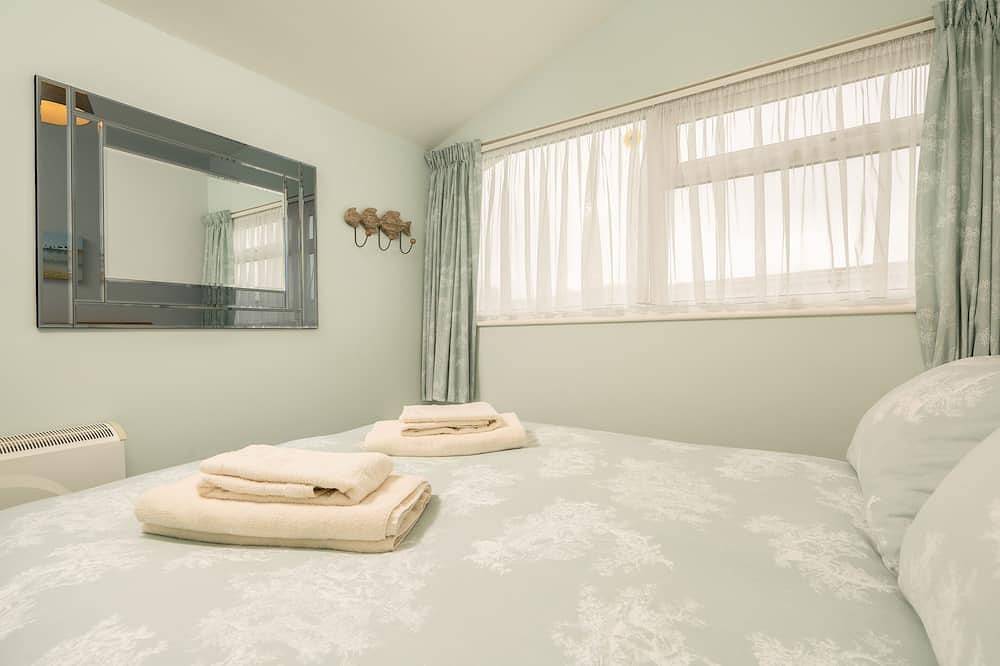 A beautiful light and comfortable holiday Chalet in Dartmouth, Devon