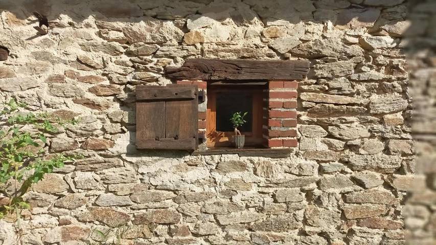 Gîte pour 4 personnes, avec terrasse ainsi que vue et jardin à Saint-Mathieu - 4