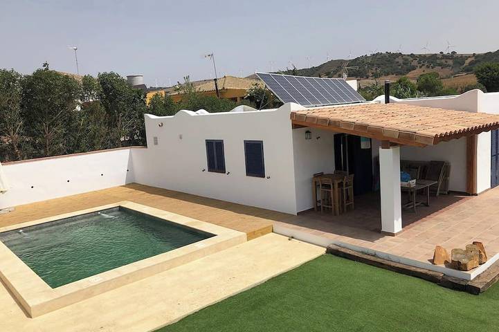 Ferienhaus für 6 Personen, mit Pool und Garten - 1