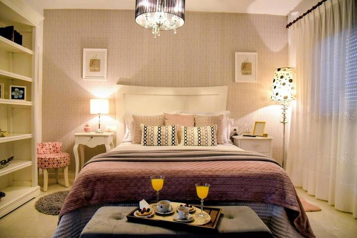 Casa de vacaciones para 12 personas, con jardín además de jacuzzi y piscina - 1