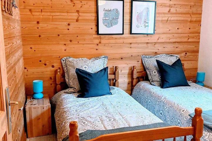 Appartement entier, Appartement Bien Situé, Jardin, WIFI, Rangement pour Vélos in Allemond, Parc national des Écrins