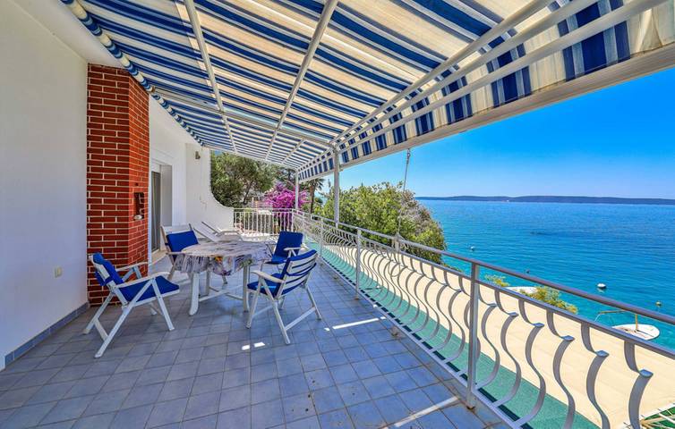 Ferienhaus für 6 Personen, mit Meerblick und Garten, mit Haustier in Okrug Gornji - 2