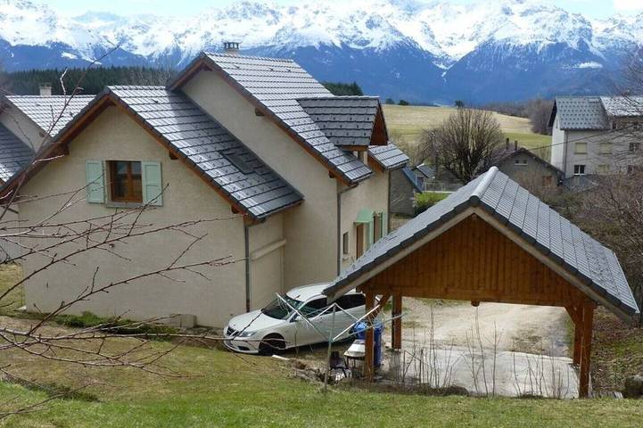 Location de vacances pour 6 personnes, avec jardin à Saint-Hilaire (Isère) - 4