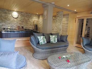 Gîte pour 5 personnes, avec sauna ainsi que vue et jardin à Haselbourg