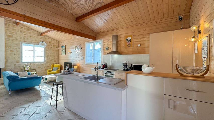 Gîte pour 8 personnes, avec piscine et jardin à Rivedoux-Plage - 3