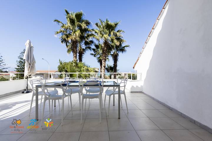 Appartamento per 8 persone, con Terrazza e Giardino a Alcamo