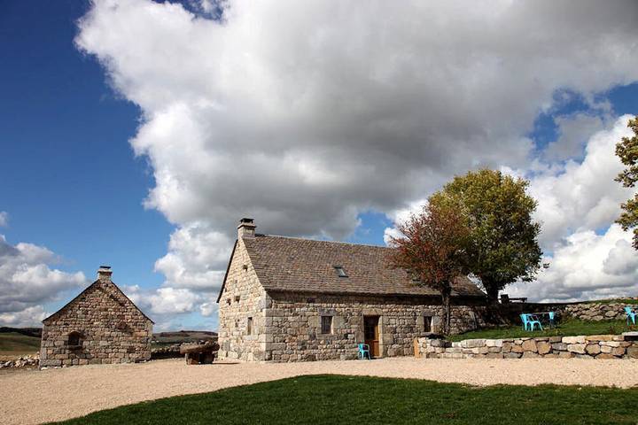 Chambre d’hôte pour 2 personnes, avec jardin et vue sur le lac, animaux acceptés