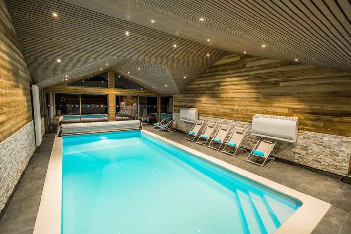 Location de vacances pour 8 personnes, avec piscine ainsi que vue et jardin, animaux acceptés à Morbier - 2