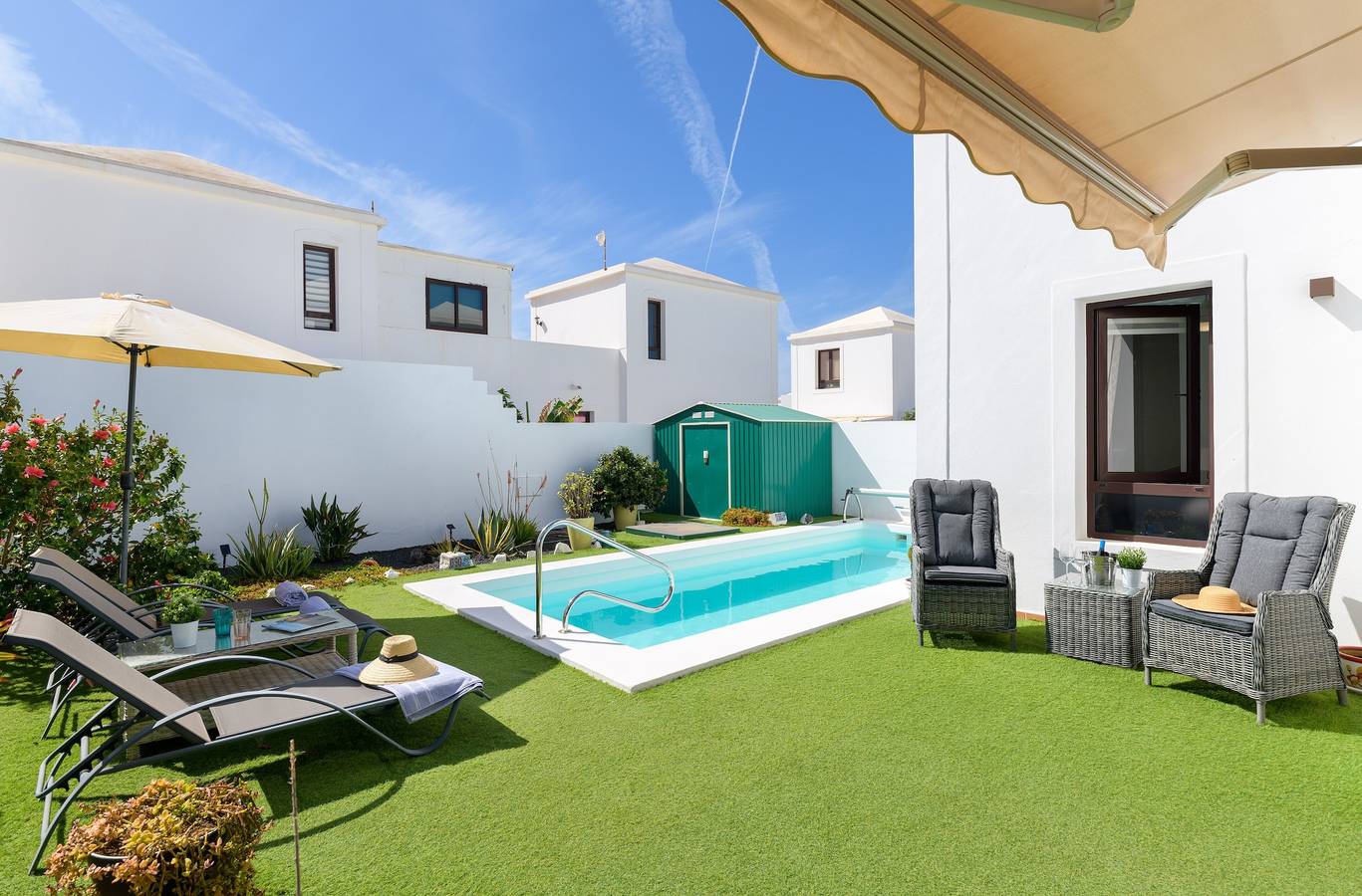 Vacation Home 'Villa Petruca' with Mountain View, Private Pool, and Wi-Fi in Playa Blanca, Yaiza