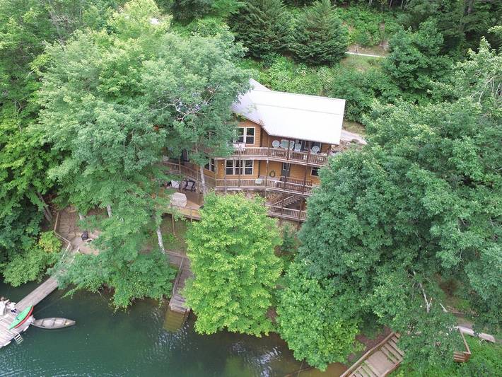 Log cabin for 10 people, with balcony, with pets in Nantahala