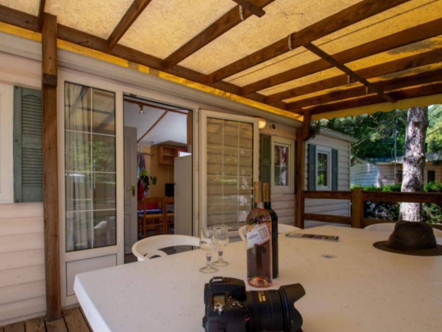 Camping Les Eaux Chaudes - Mobilhome 4 personas - Le Cabanon Classic 2 habitaciones in Digne-les-Bains, Alpes de Alta Provenza