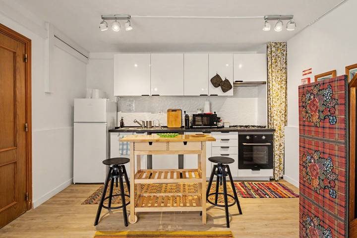 Apartment in Sintra, Garden, Wi-Fi and Air Conditioning
