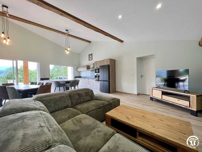 Gîte pour 8 personnes, avec terrasse, animaux acceptés à Roquefeuil - 4