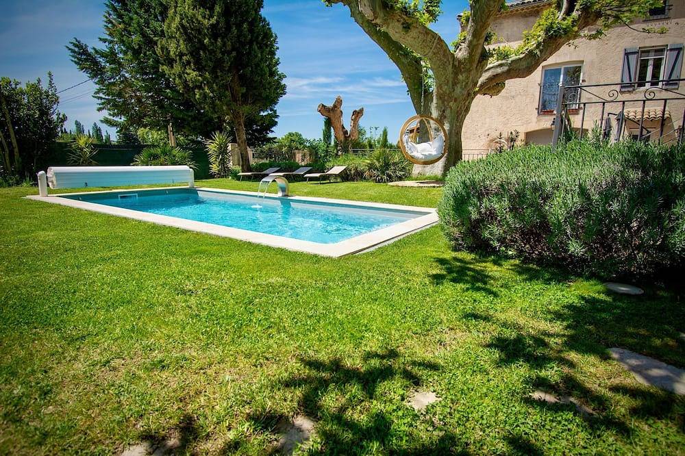 Gîte pour 3 Personnes dans Avignon, Provence