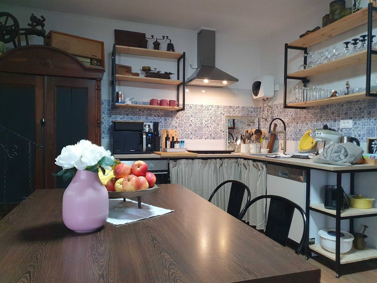 Ganze Wohnung, Bright and Sunny Apartment with Terrace - Two Bedroom Apartment with Terrace in Tolmin, Slowenien