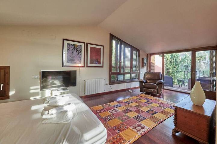 LuxRural Montserrat | Swimming Pool with Unique Views in Castellbell i el Vilar, Barcelona Inland