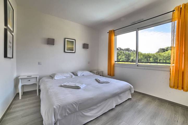 Neues Angebot - Luxusvilla mit Klimaanlage, Whirlpool und Pool in einer Wohnanlage mit Tennis in Saint-Augustin, Côte de Beauté