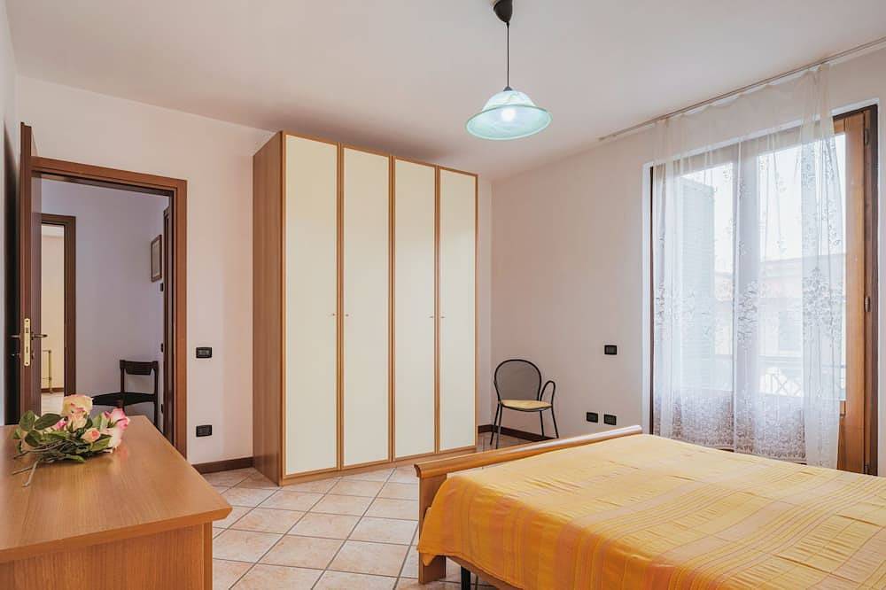 Entire apartment, Ilaria 2 by Interhome in Marina di Massa, Massa
