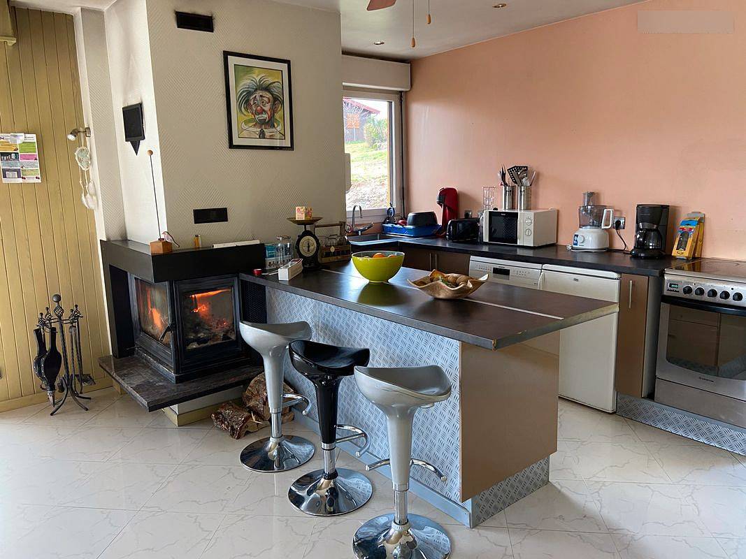 Maison vue imprenable, Lac de Vouglans, 6 personnes in Maisod, Parc naturel régional du Haut-Jura