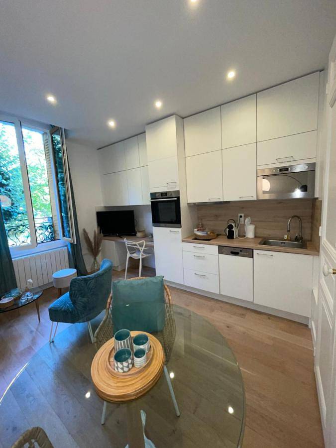Gîte pour 2 personnes, avec vue et terrasse, animaux acceptés dans Thermes Callou - 4
