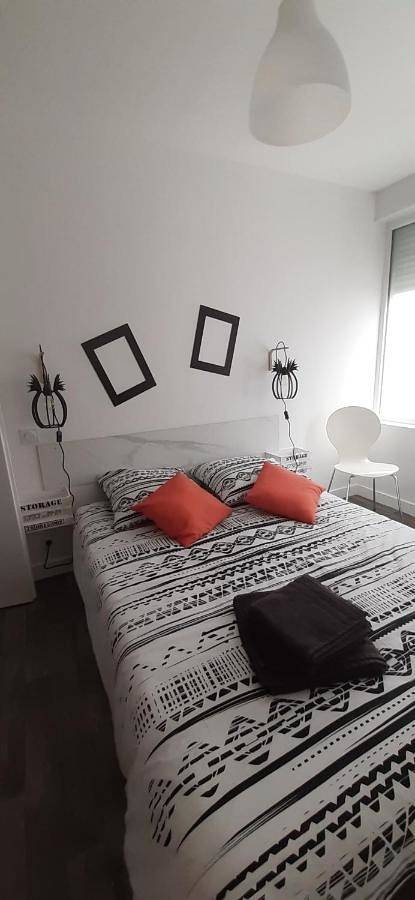 Appartement entier, Two-Bedroom Apartment with Garden in Lorient, Côte des Mégalithes