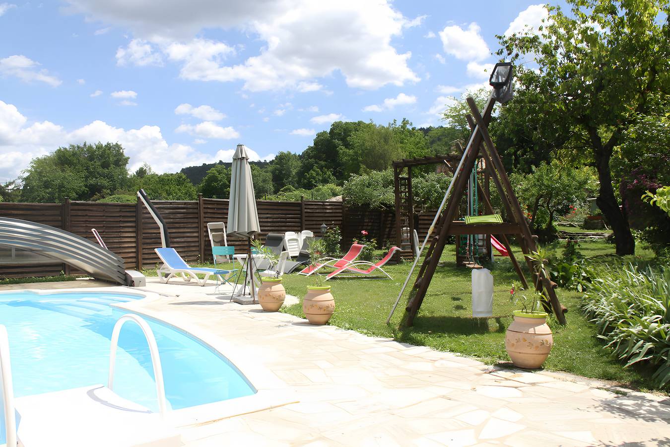 Maison de vacances 'Gîte De Diane' avec piscine partagée, jardin commun et Wi-Fi in Allemagne-en-Provence, Parc naturel régional du Verdon