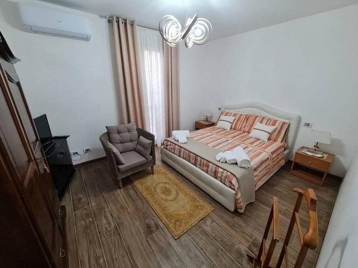 B&b per 2 persone, con panorama e giardino, adatto a famiglie con bambini in Giurdignano