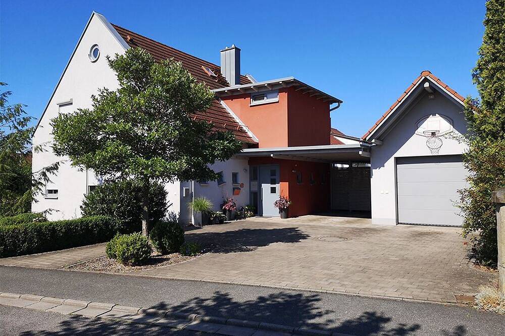Ganze Wohnung, Gemütliche Ferienwohnung (36m2) mit einem Schlafzimmer und separater Küche in Baunach, Landkreis Bamberg