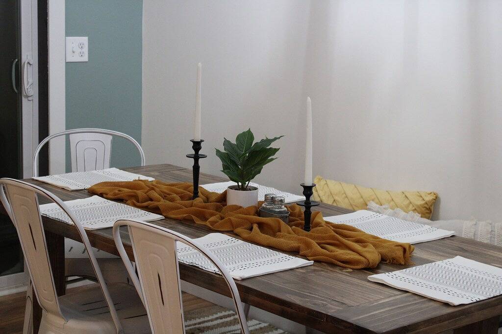 Quiet Family Friendly Home on Gravel Road --- 25 min from Lake Huron in Sanilac County