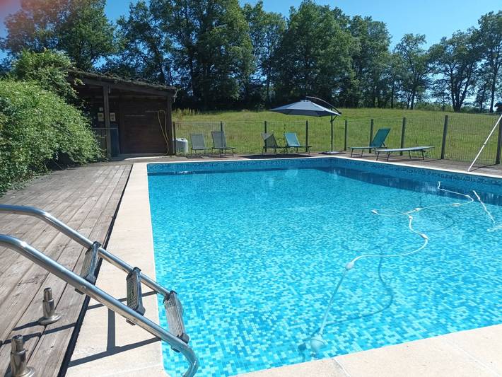 Gîte pour 14 personnes, avec jardin ainsi que terrasse et piscine dans le Tarn-et-Garonne - 2