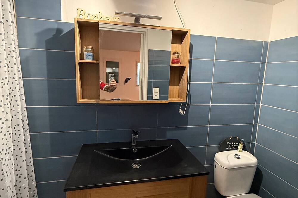 Holiday Home 'Petit Paradis' with Wi-Fi and Air Conditioning in Besse-sur-Issole, Brignoles region