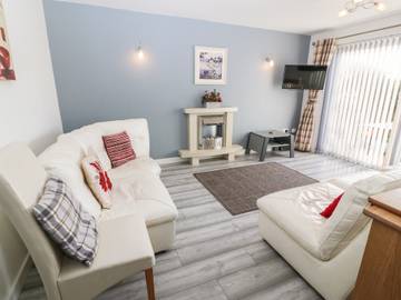 Cottage for 7 People in North-Wales, Isle of Anglesey, Photo 2