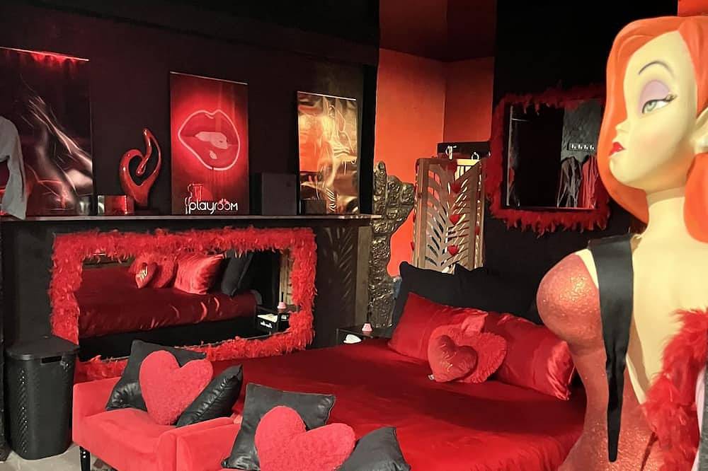 Suite-Romántico-Bañera de hidromasaje-Loft Romantique in Grenoble, Isère