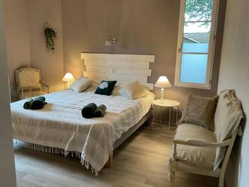 Cottage pour 2 personnes, avec jacuzzi ainsi que jardin et terrasse à Villemagne-l'Argentière