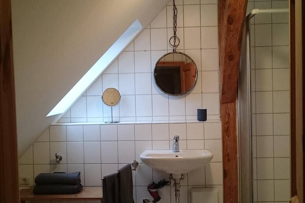 Ganze Wohnung, Urlaub im historischen Ambiente, strandnah mit Sauna und großem Garten in Vogelsang-Warsin, Vorpommern Greifswald